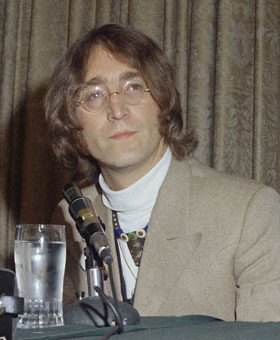 7-john-lennon-8293281